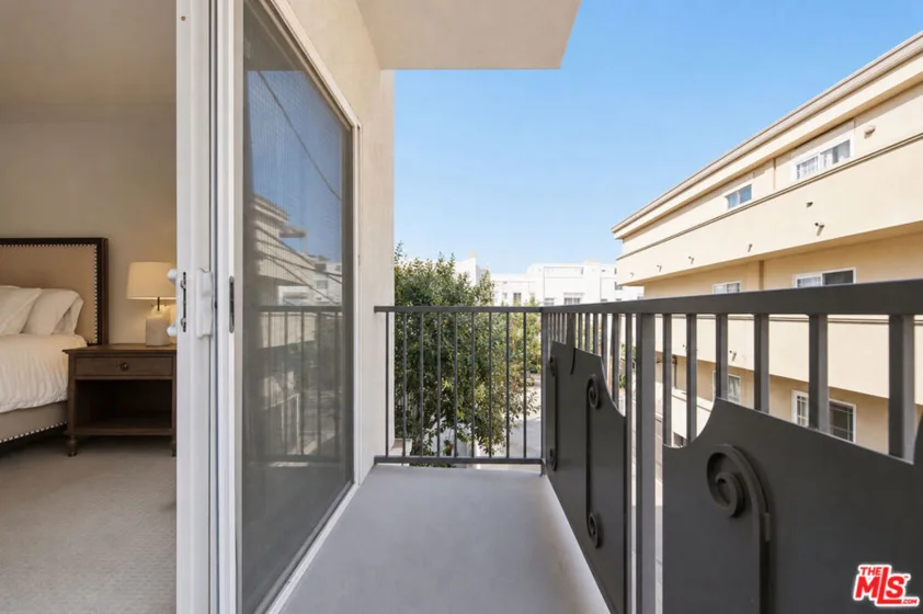 11908 Darlington Avenue #203 photo 20