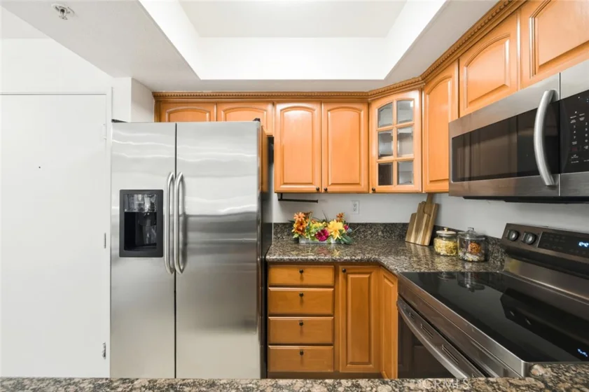 64 N Mar Vista Avenue #127 photo 7