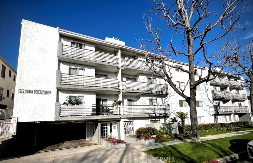1515 S Beverly Drive #209 photo 1