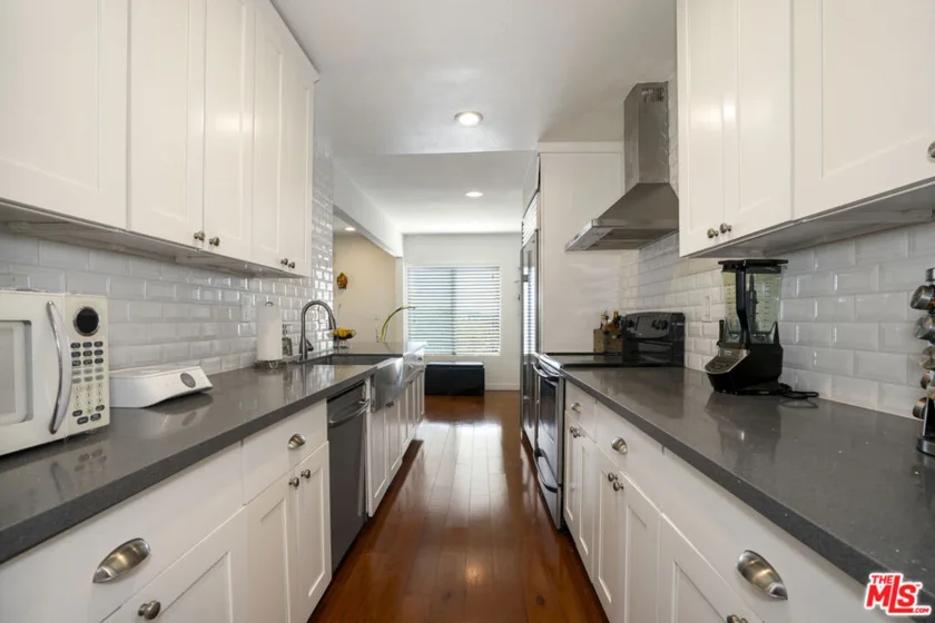 5845 Doverwood Drive #213 photo 7