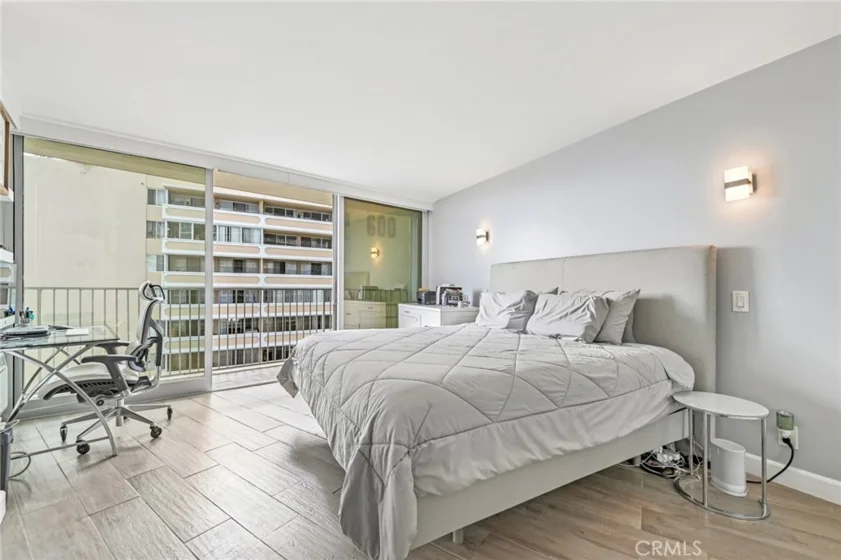 700 E Ocean Boulevard #1208 photo 15