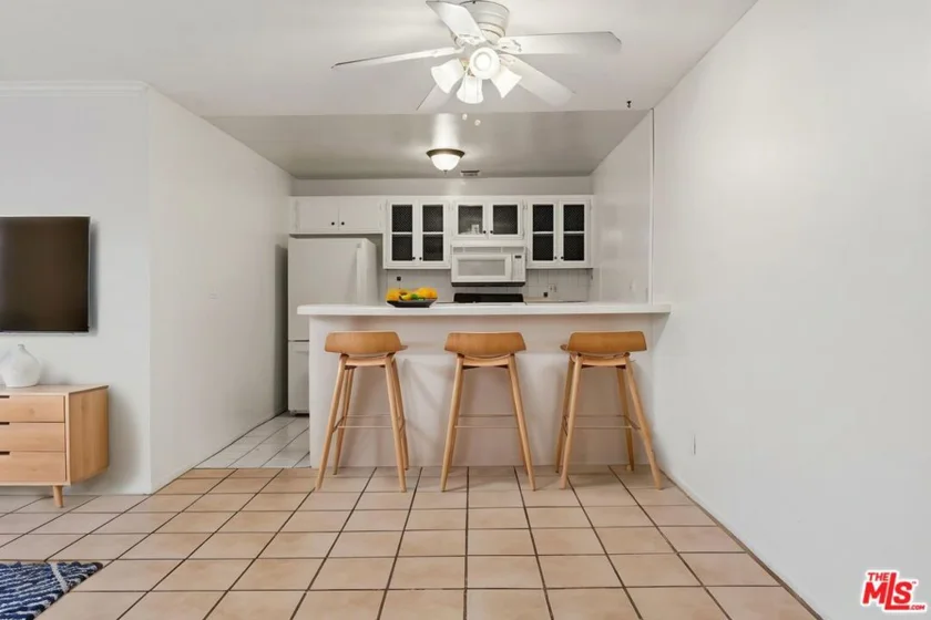 5414 Newcastle Avenue #19 photo 13