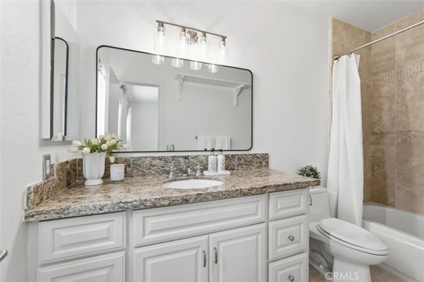 1747 Barry Avenue #106 photo 18