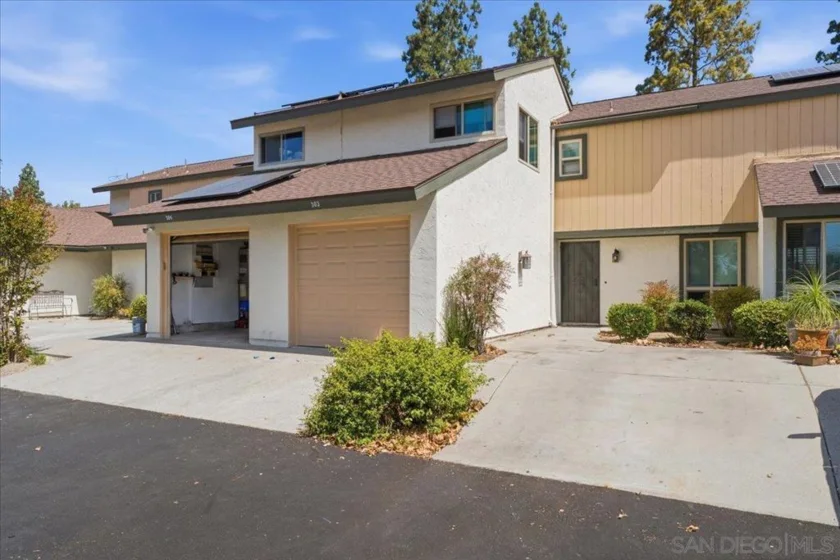503 Smoketree Glen photo 3
