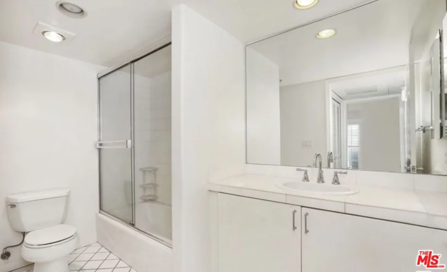 1817 Selby Avenue #102 photo 21
