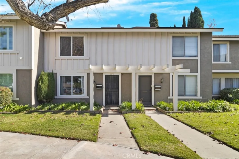 11179 Burton Way photo 1