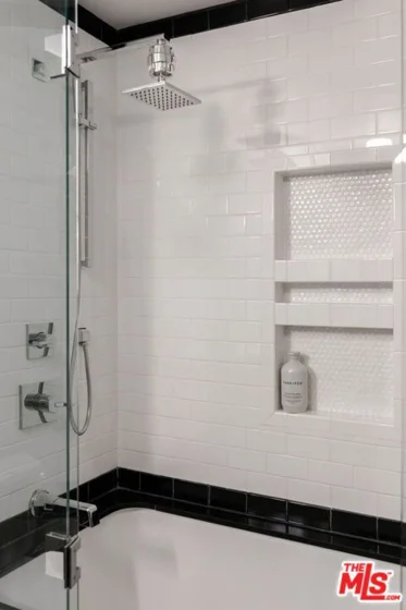 849 S Broadway #603 photo 33