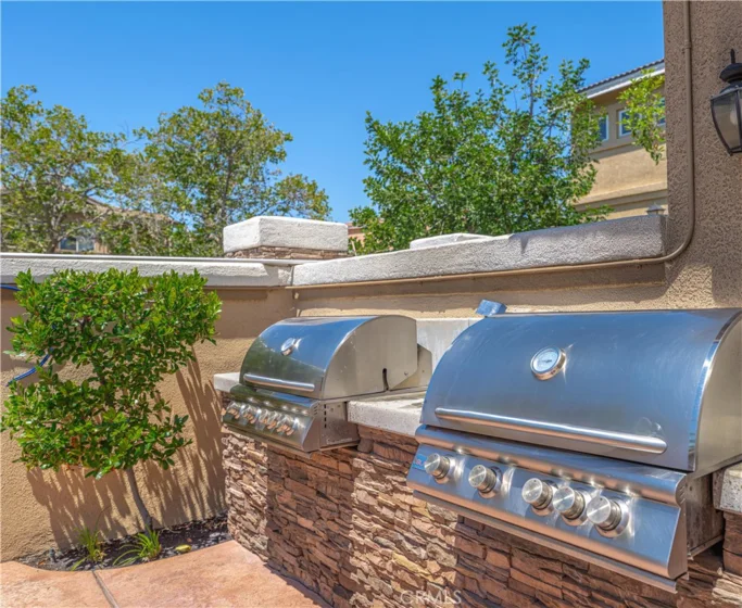 7745 E Portofino photo 32