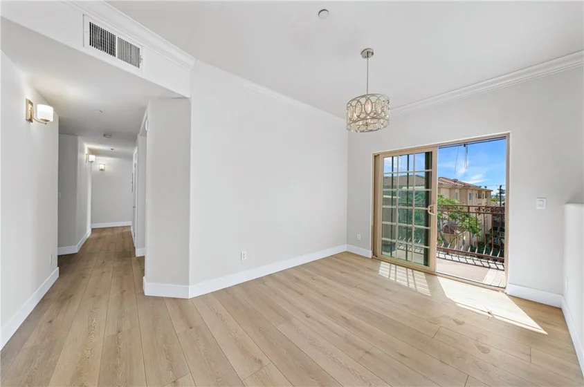 421 E Santa Anita #301 photo 28