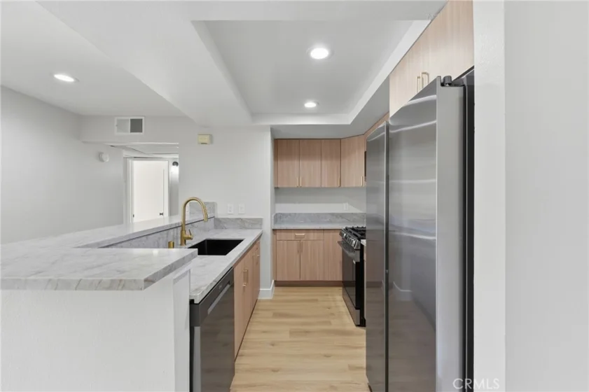 6275 Canoga #68 photo 7