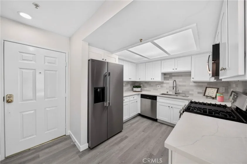 1131 Campbell Street #210 photo 6