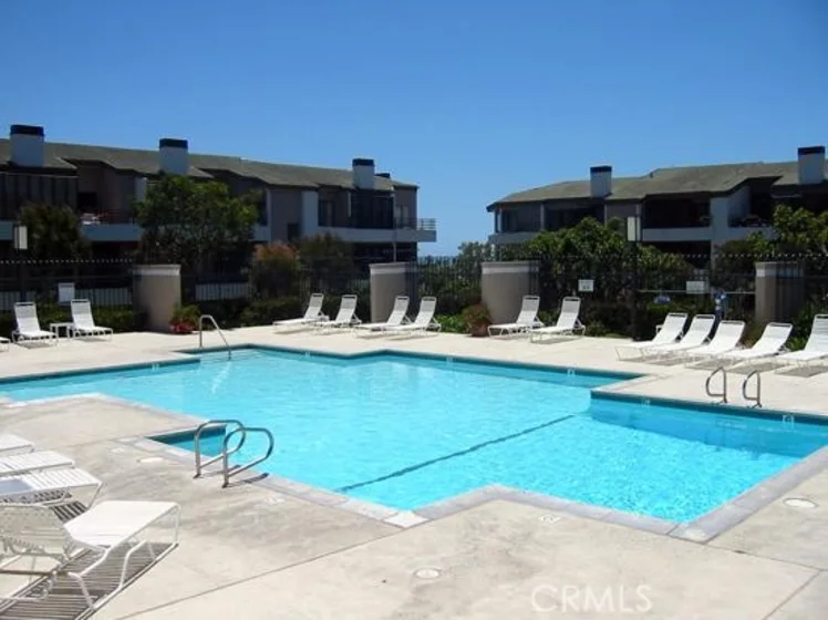 200 Paris Lane #304 photo 27