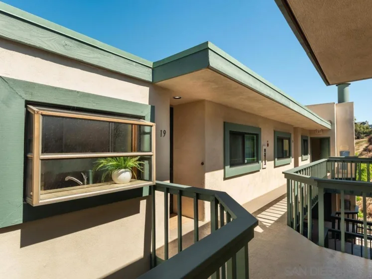 917 Torrance #19 photo 29
