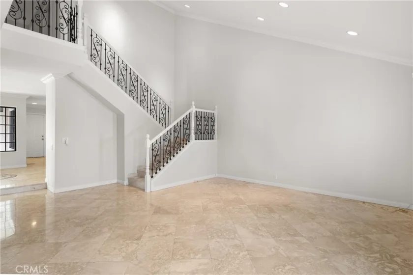 5810 E Mountain Loop photo 12