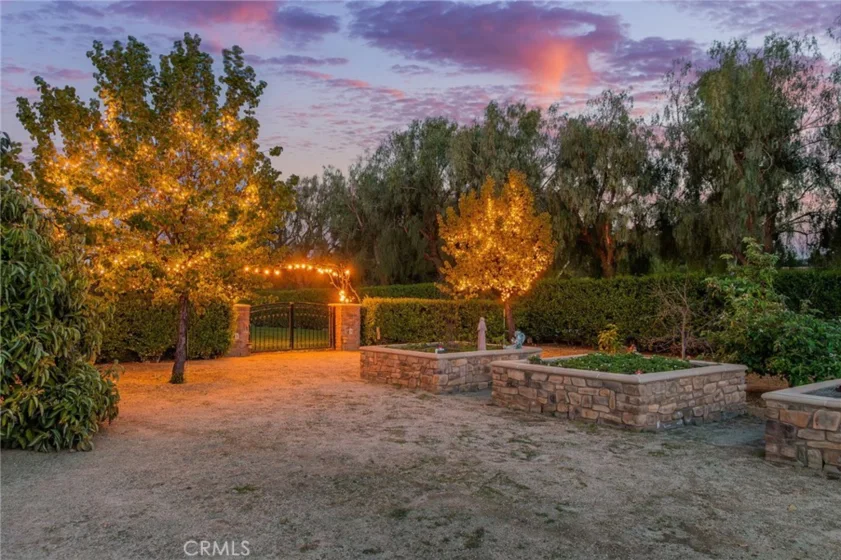 20580 Avenida De Arboles photo 25