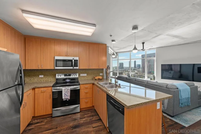 1080 Park Boulevard #902 photo 20
