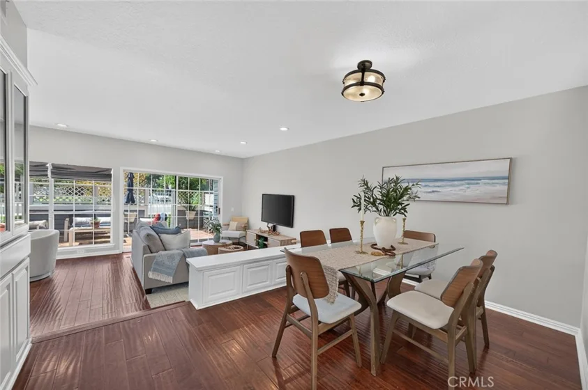 421 Burlington Court #101 photo 24