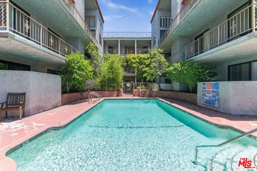 2031 S Bentley Avenue #107 photo 7