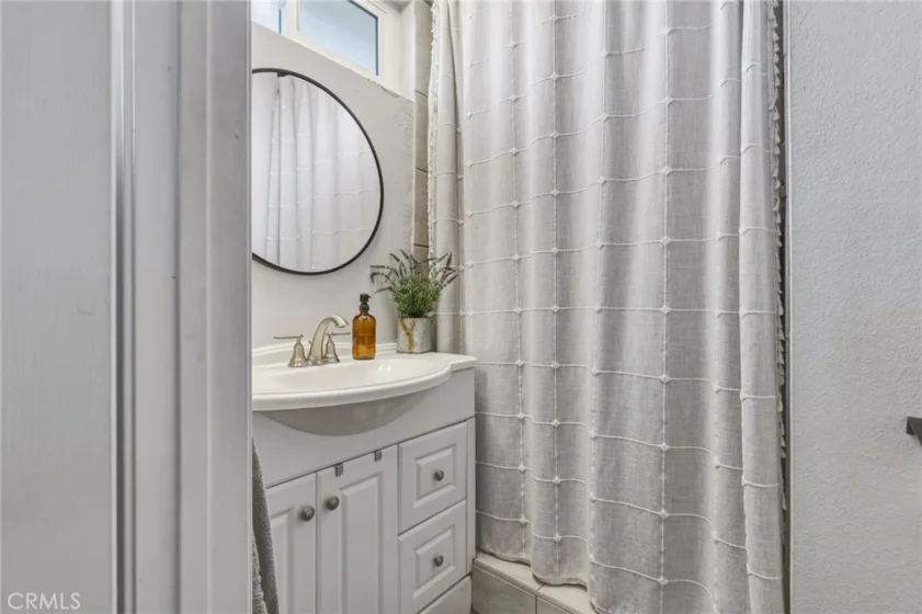 8927 Cedros #14 photo 23