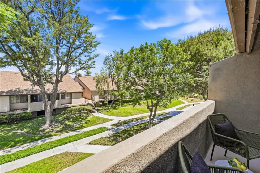 278 N Wilshire #B31 photo 26