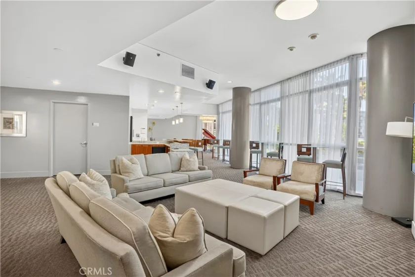 13650 Marina Pointe Drive #609 photo 38
