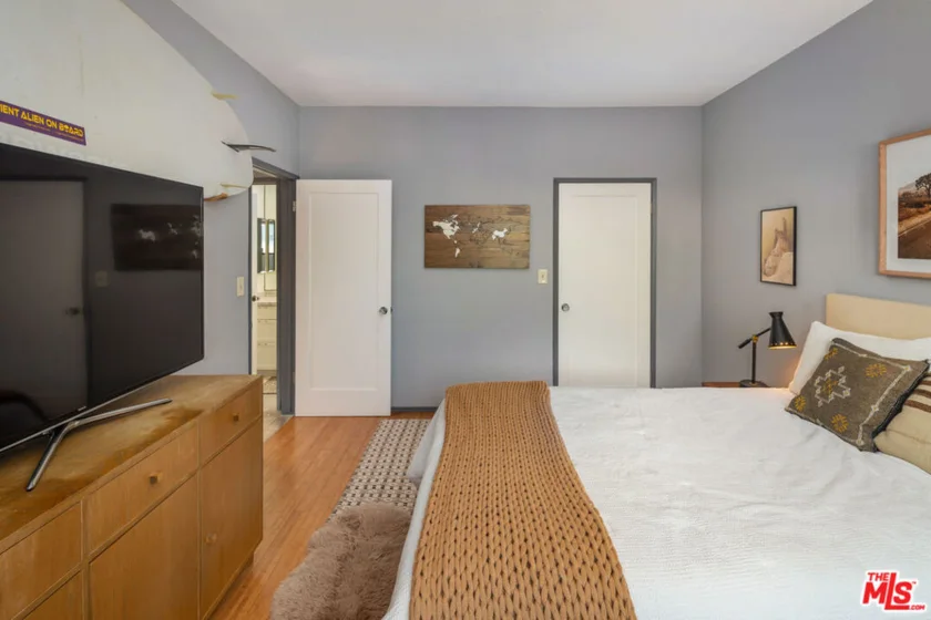 1133 N Clark Street #103 photo 25