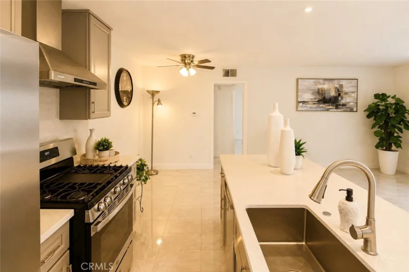 2827 S Fairview Street #G photo 9