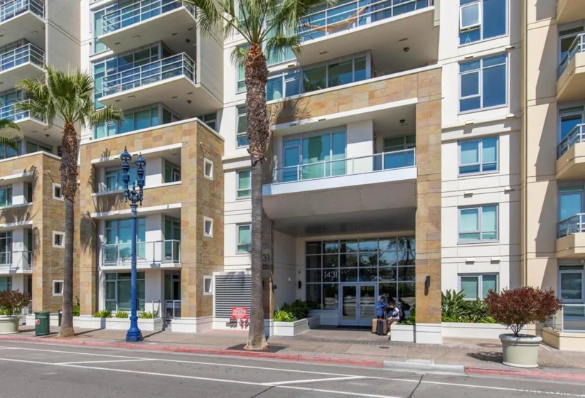 1431 Pacific Highway #411 photo 39