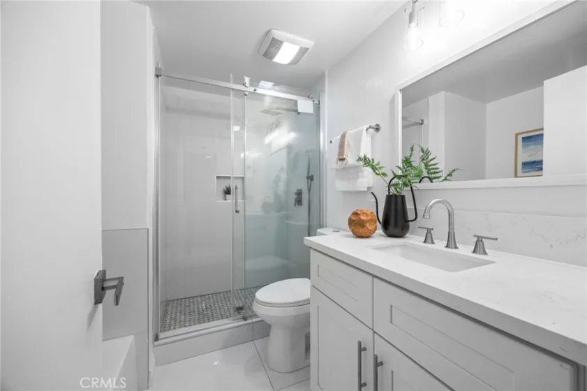 4469 Larwin Avenue photo 21