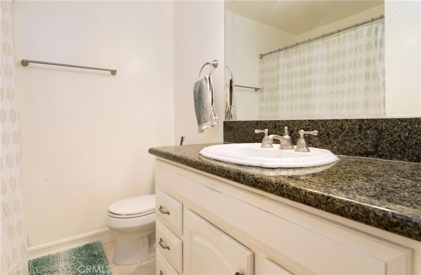 640 W Lambert #35 photo 16