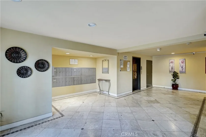 20327 Saticoy photo 4