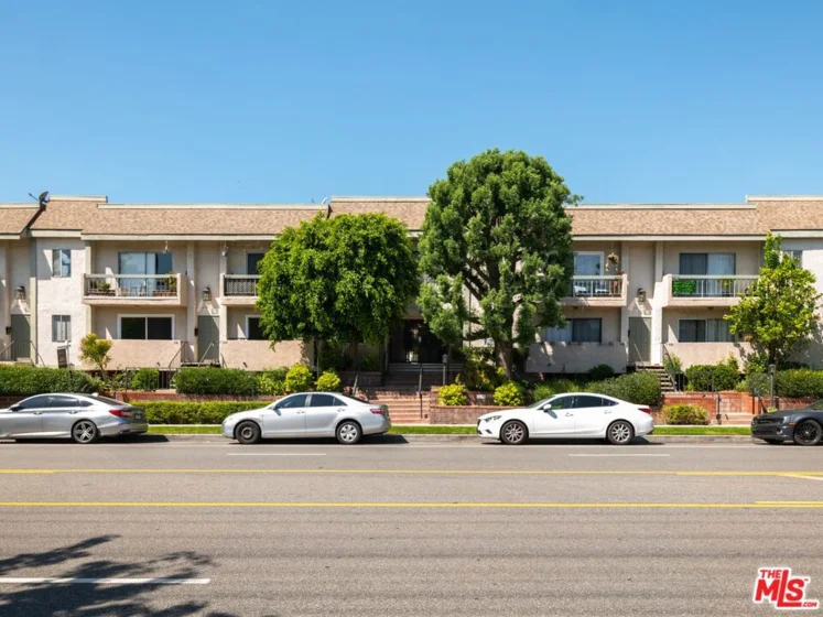 5055 Coldwater Canyon Avenue #114 photo 33