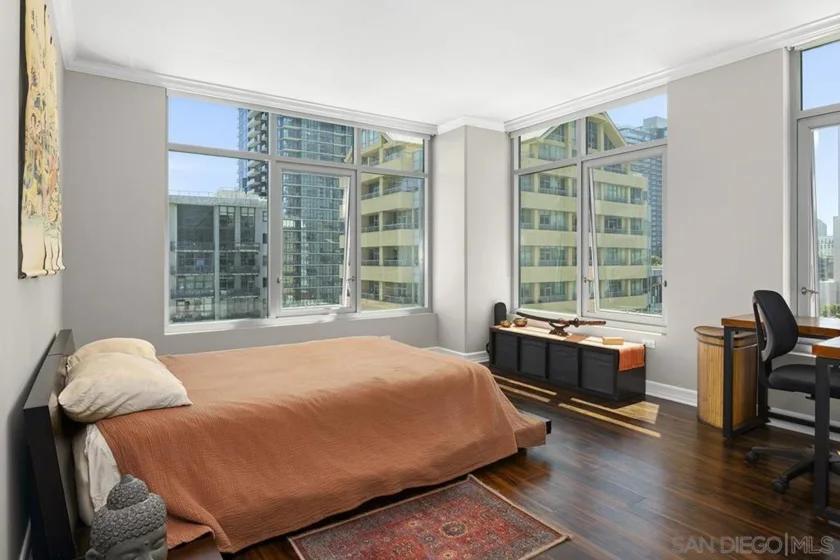 425 W Beech Street #1251 photo 6