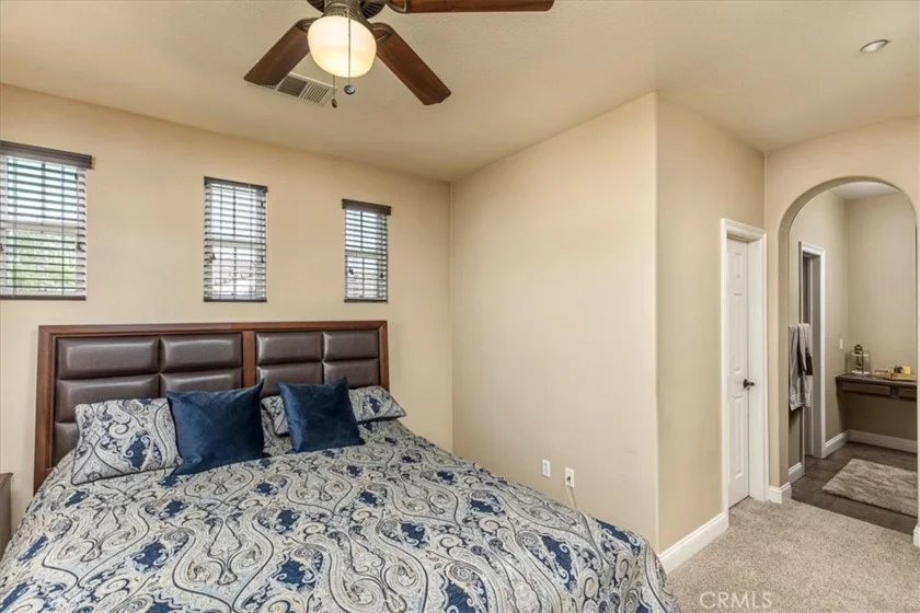 44972 Bellflower photo 7