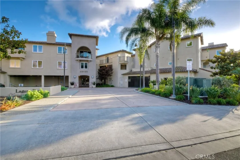 543 Laguna Drive photo 2