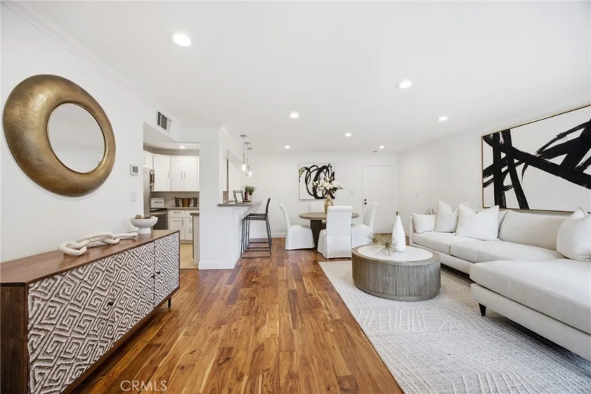 355 S Madison Avenue #224 photo 8