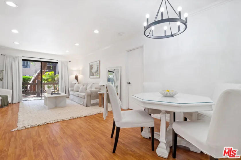 5334 Lindley Avenue #340 photo 12