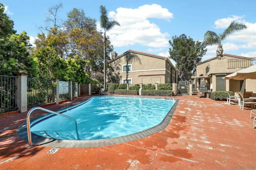 7545 Charmant Drive #1301 photo 19