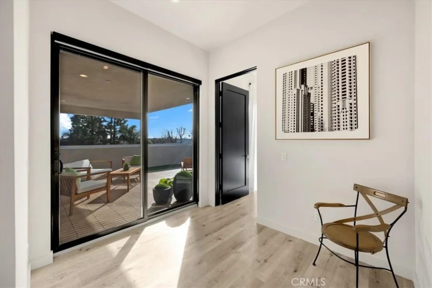 756 W 19th Street #B photo 33