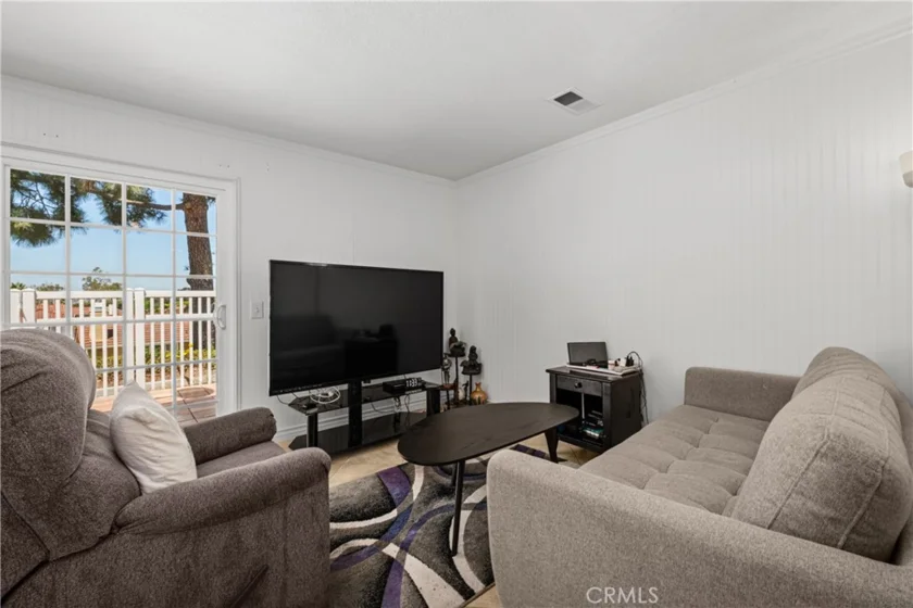 21211 Serra Vista photo 17