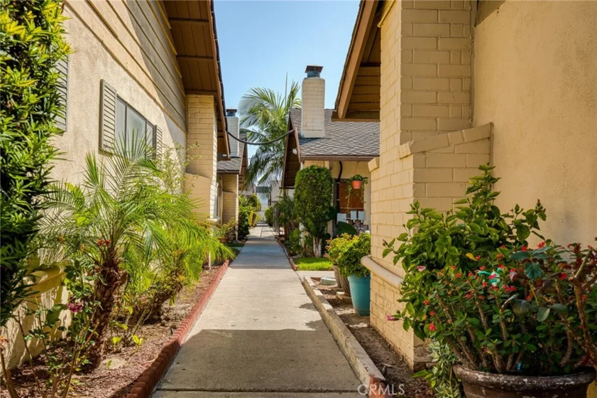 134 S Magnolia #19B photo 26