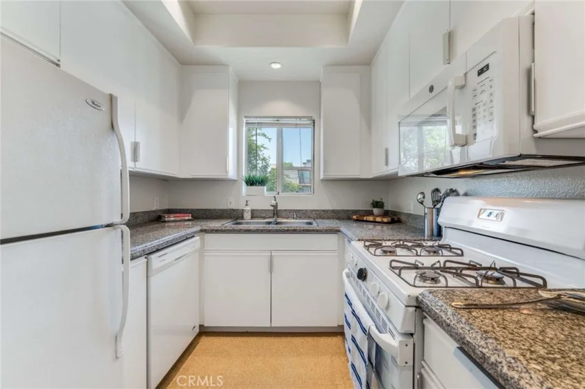 10706 Victory Boulevard #108 photo 1