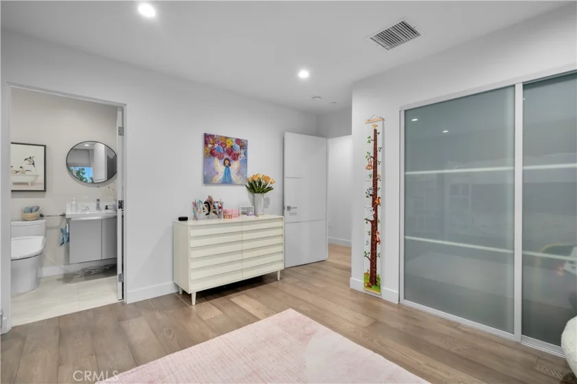 14157 Tiara Street #101 photo 9