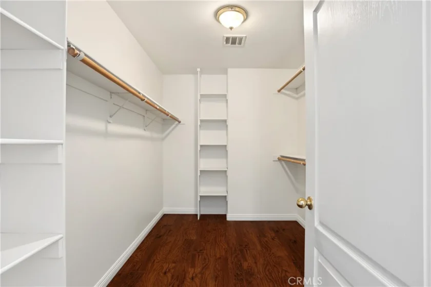 18334 Keswick Street photo 32