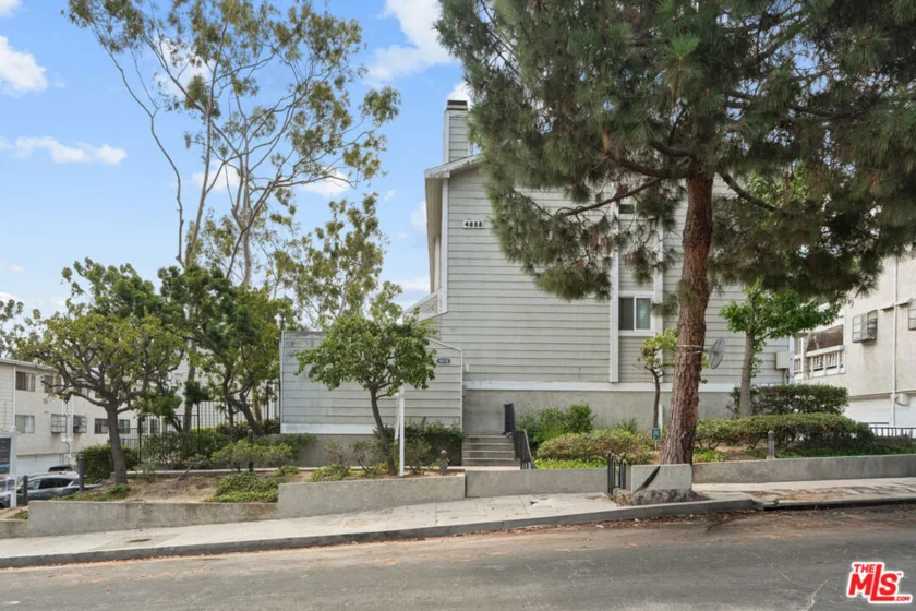 4658 Don Lorenzo Drive #G photo 25