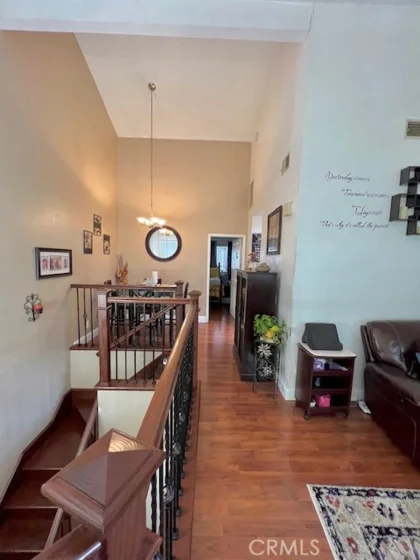 812 Inglewood photo 25