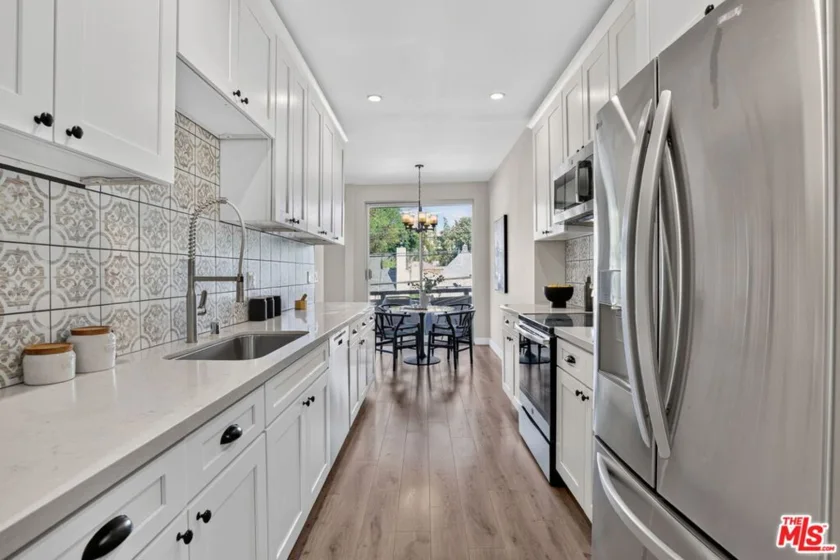 1509 Greenfield Avenue #207 photo 11