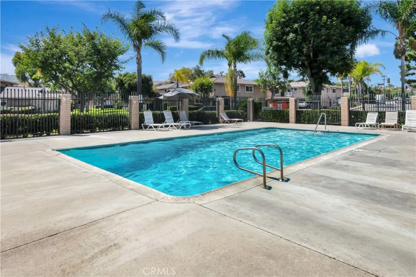 26438 Paseo Pamela photo 5