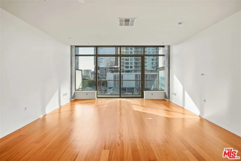 1155 S Grand Avenue #516 photo 24