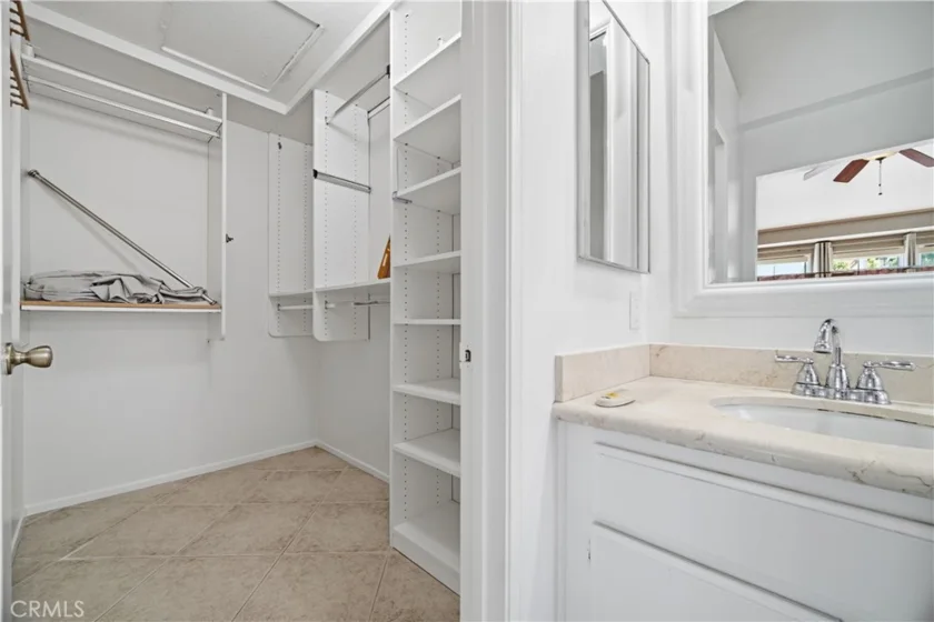 8 Magellan Aisle photo 17